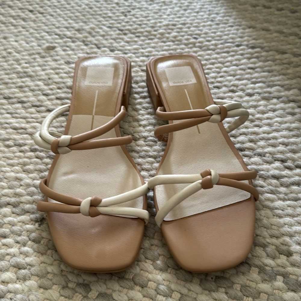 Dolce Vita small heels
